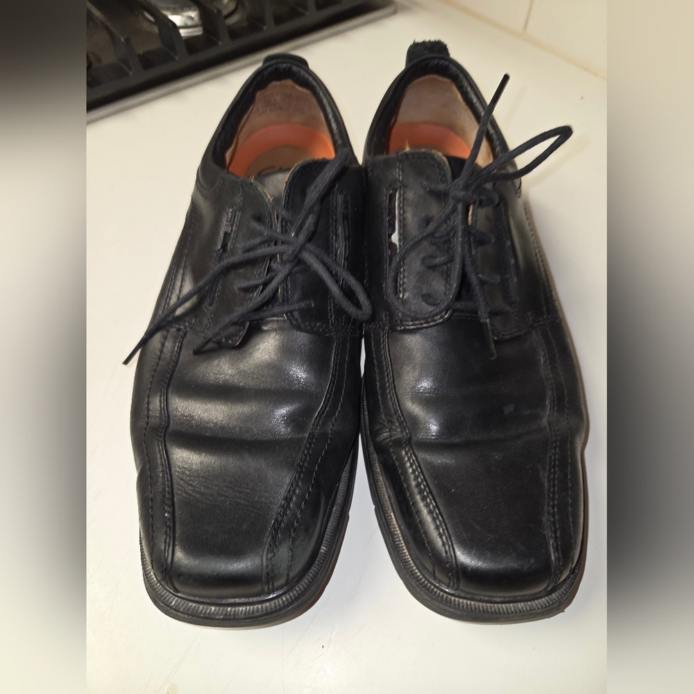 Clarks Mens Unstructured Leather Black Dress Shoes